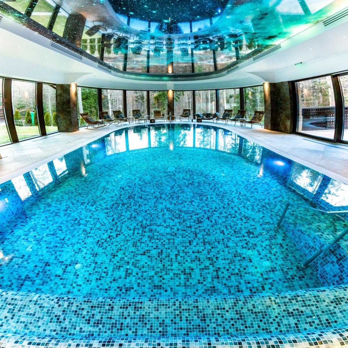 Hotel Foisorul Cu Flori Sinaia Esterno foto